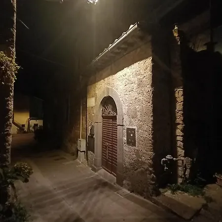Giglio Vallerano. Turistico Vallerano